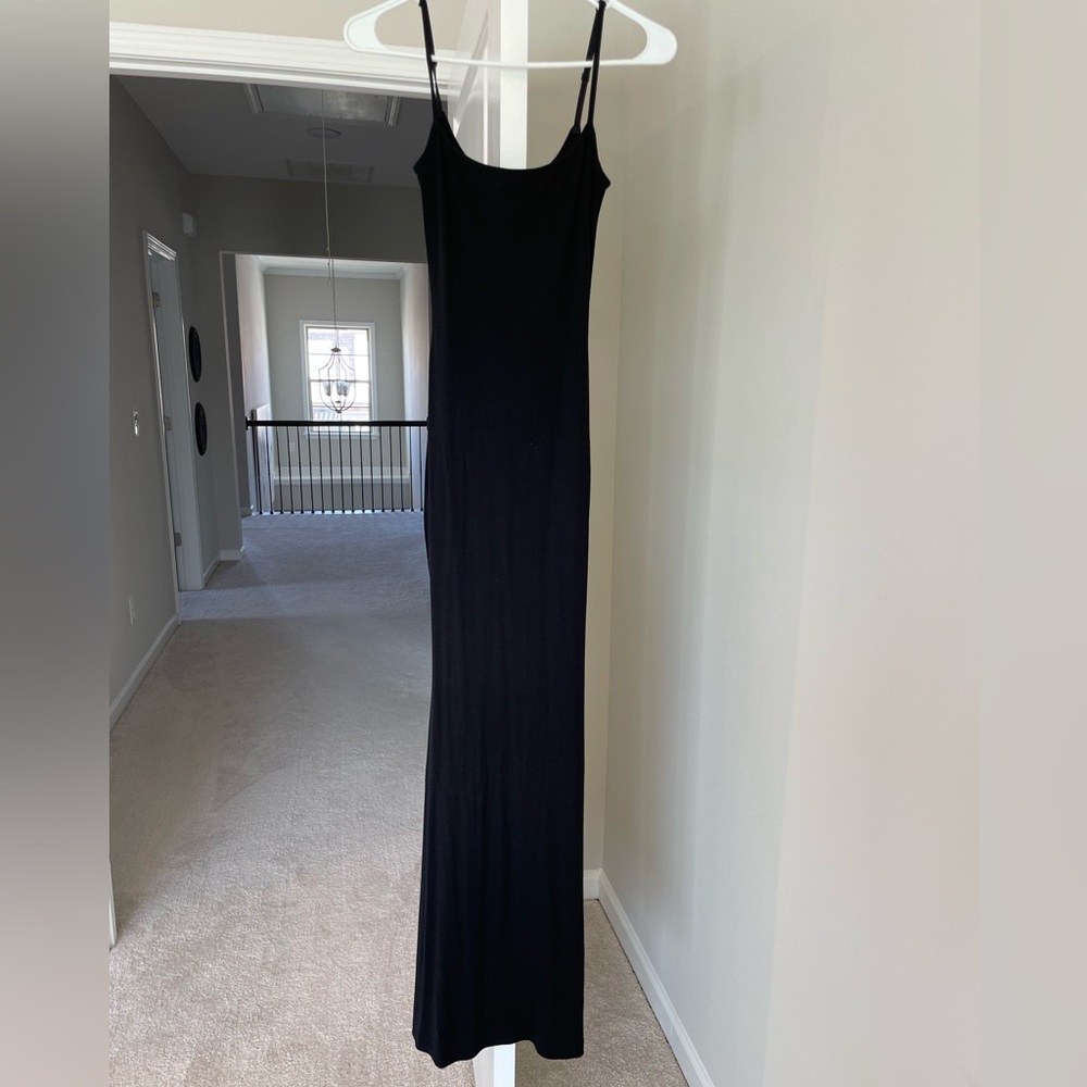 Brand new SKIMS lounge dress.🖤